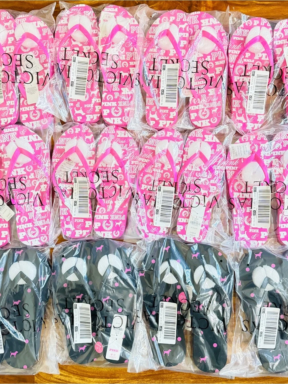 Victoria’s Secret PINK Logo Hot Pink Flip Flops Summer Size 9 - Picture 2 of 2